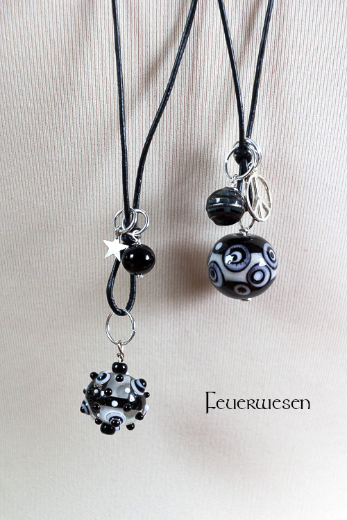 Armband Galsperlenspiel schwarz weiß